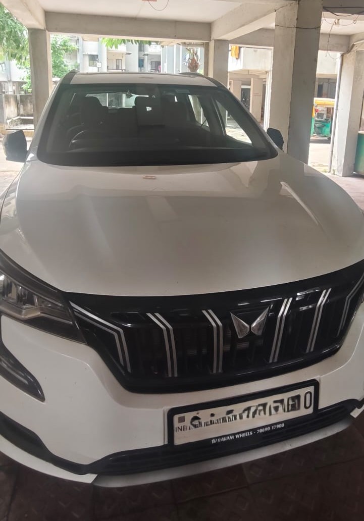 Mahindra XUV700 2025