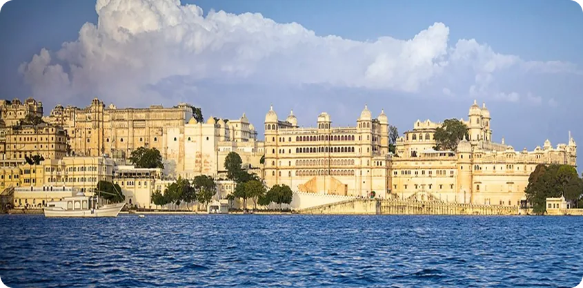 City Palace in Udaipur on the banks of Lake Pichola